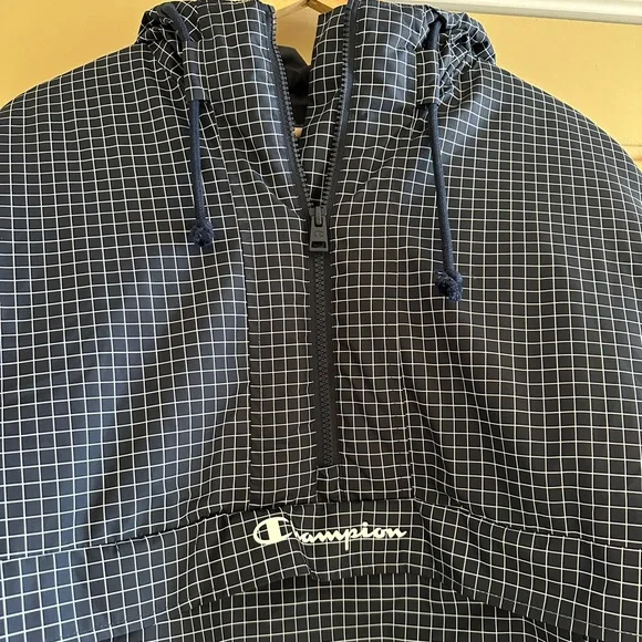 Champion MEN’s Puffer Anorak Quarter Zip Pullover (Size L) - Picture 2 of 14